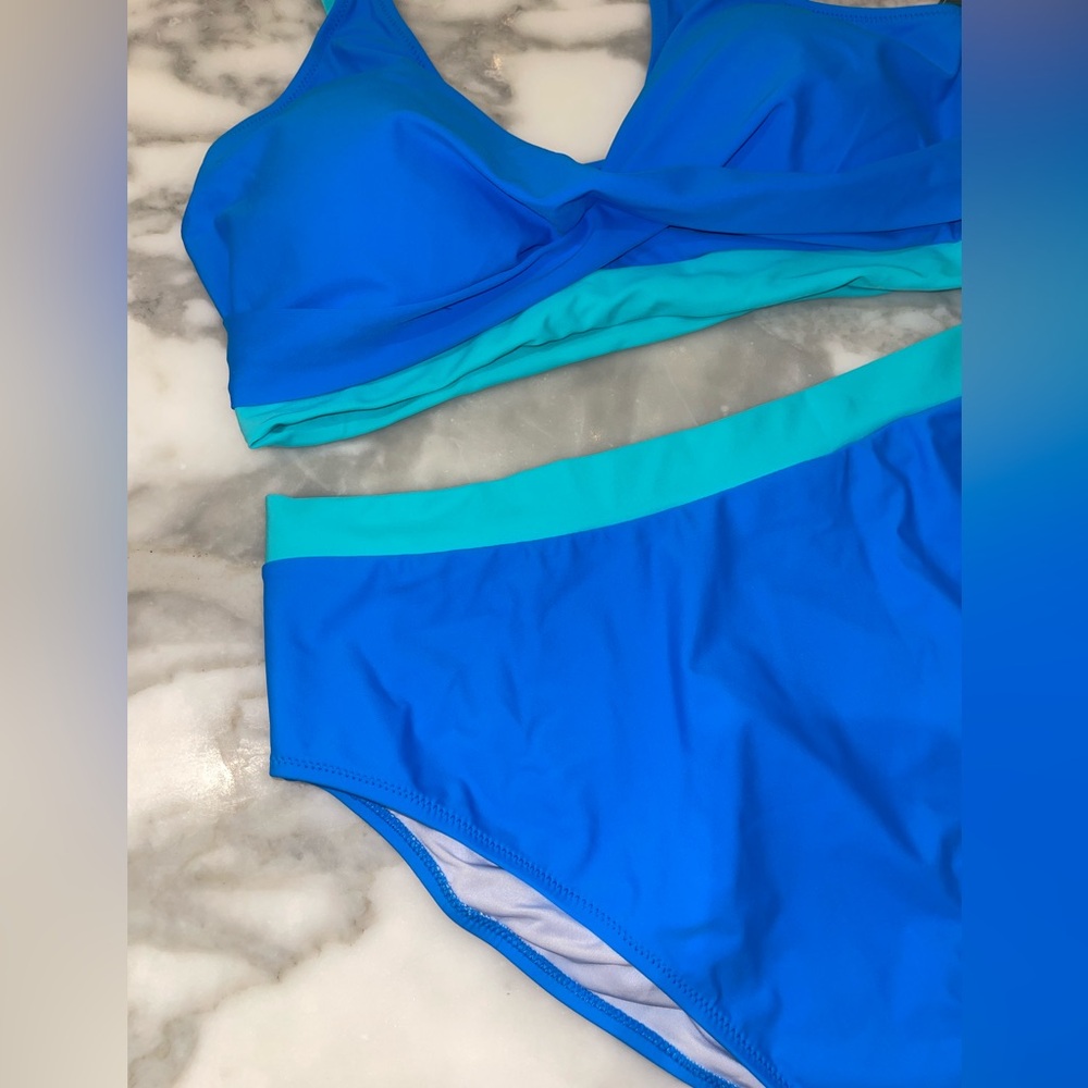 Colorblock bikini - Picture 2 of 7
